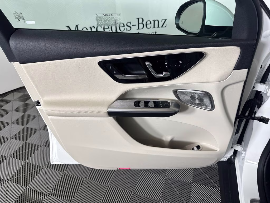 2026 Polar White Mercedes-Benz GLC GLC 300 RWD SUV