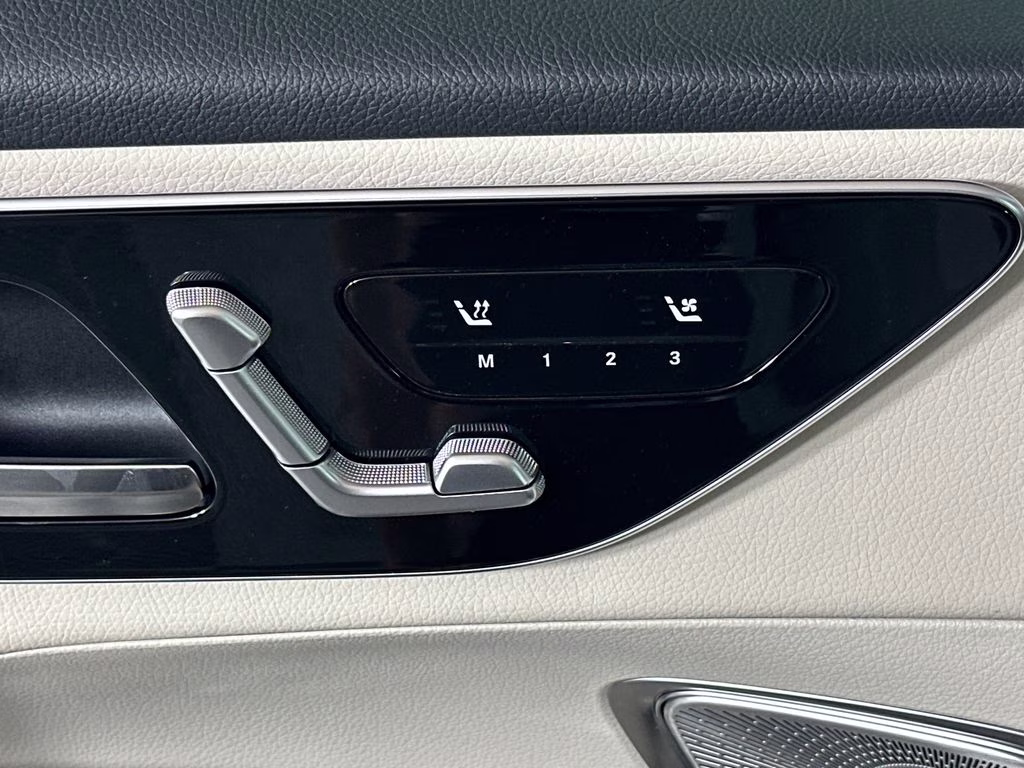 2026 Polar White Mercedes-Benz GLC GLC 300 RWD SUV