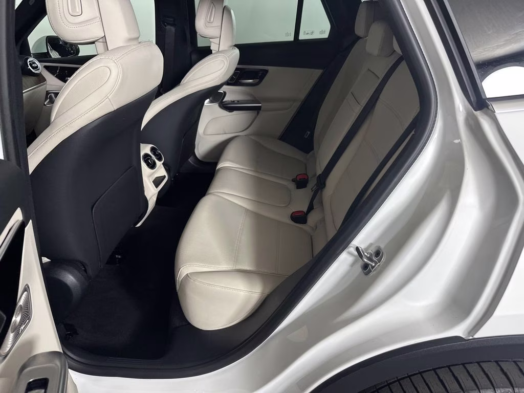 2026 Polar White Mercedes-Benz GLC GLC 300 RWD SUV