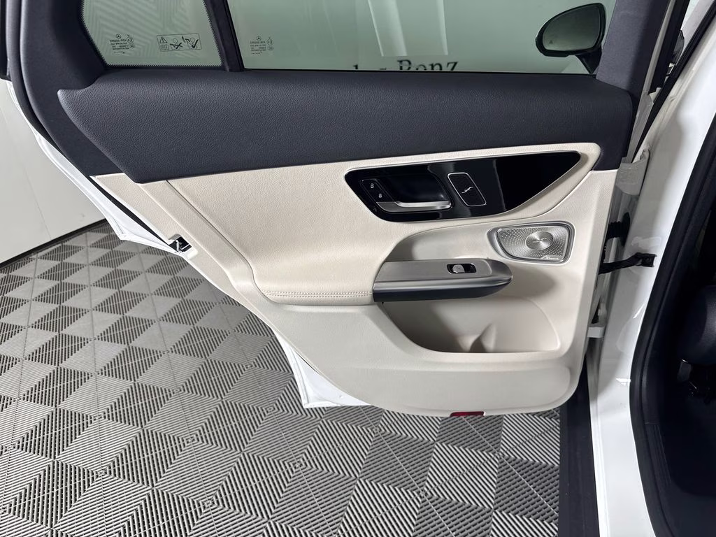 2026 Polar White Mercedes-Benz GLC GLC 300 RWD SUV