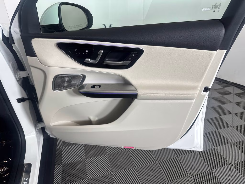 2026 Polar White Mercedes-Benz GLC GLC 300 RWD SUV