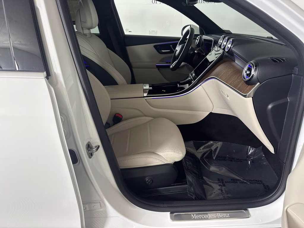 2026 Polar White Mercedes-Benz GLC GLC 300 RWD SUV