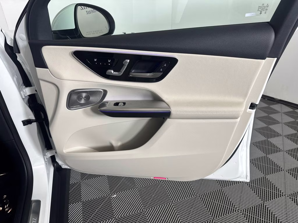 2026 Polar White Mercedes-Benz GLC GLC 300 RWD SUV