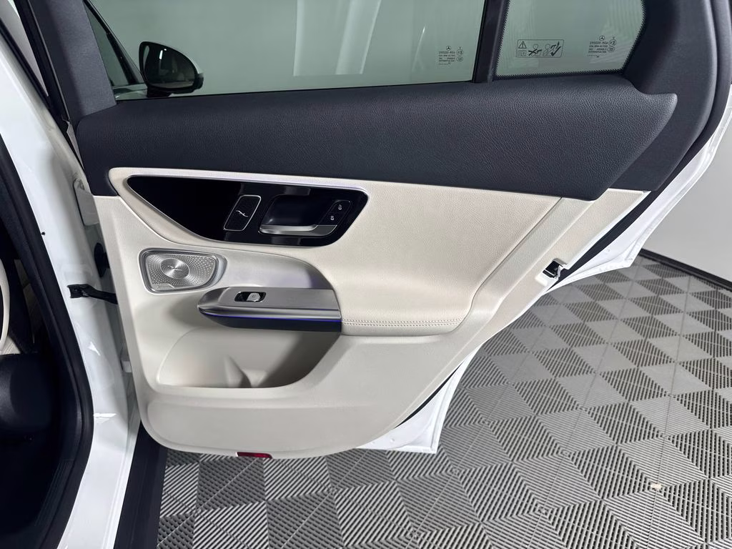 2026 Polar White Mercedes-Benz GLC GLC 300 RWD SUV