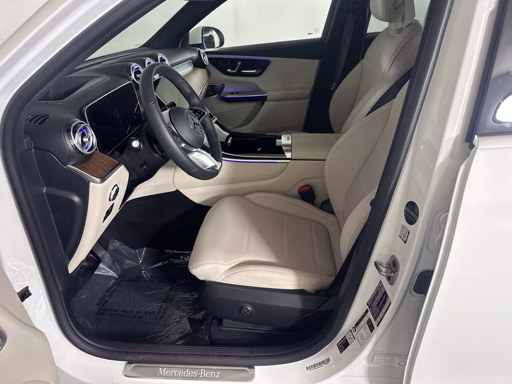 2026 Polar White Mercedes-Benz GLC GLC 300 RWD SUV