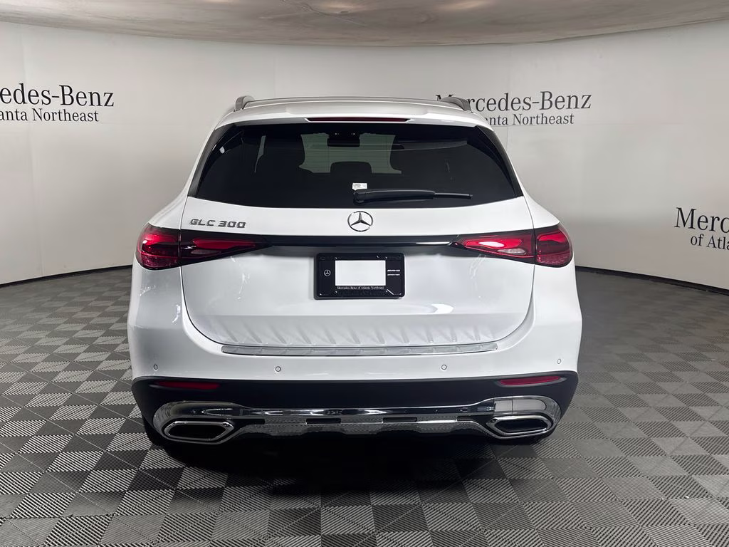 2026 MANUFAKTUR Moonlight White Metallic Mercedes-Benz GLC GLC 300 RWD SUV