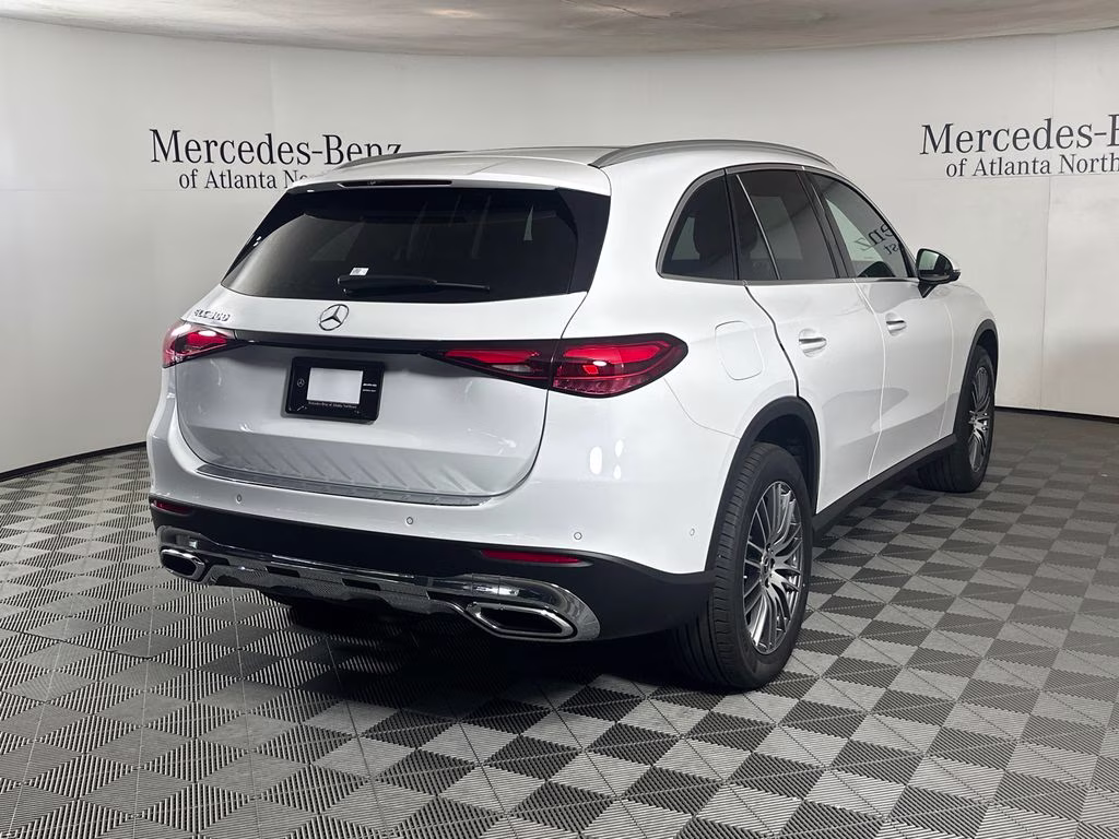 2026 MANUFAKTUR Moonlight White Metallic Mercedes-Benz GLC GLC 300 RWD SUV
