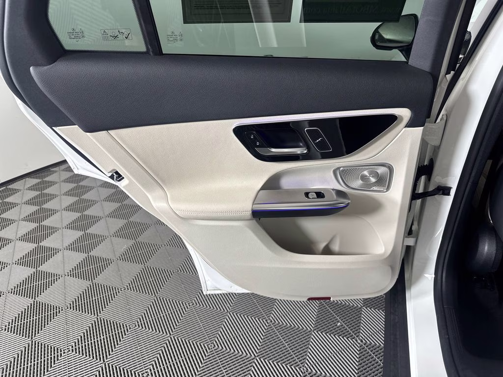2026 Polar White Mercedes-Benz GLC GLC 300 RWD SUV