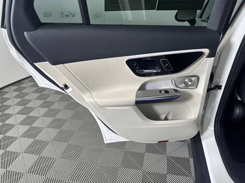 2026 Polar White Mercedes-Benz GLC GLC 300 RWD SUV