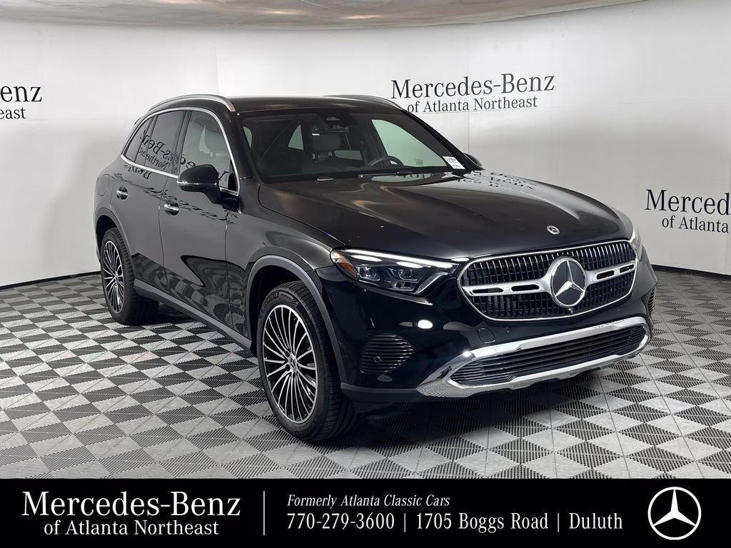 2026 Mercedes-Benz GLC GLC 300's photo