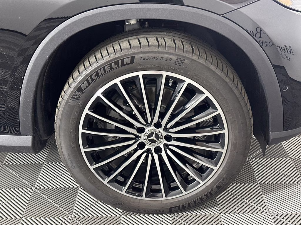2026 Black Mercedes-Benz GLC GLC 300 RWD SUV