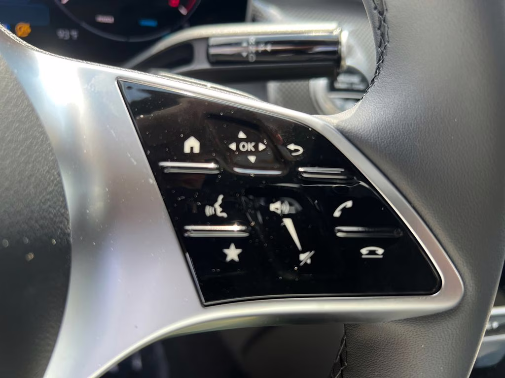 2026 Black Mercedes-Benz GLC GLC 300 RWD SUV