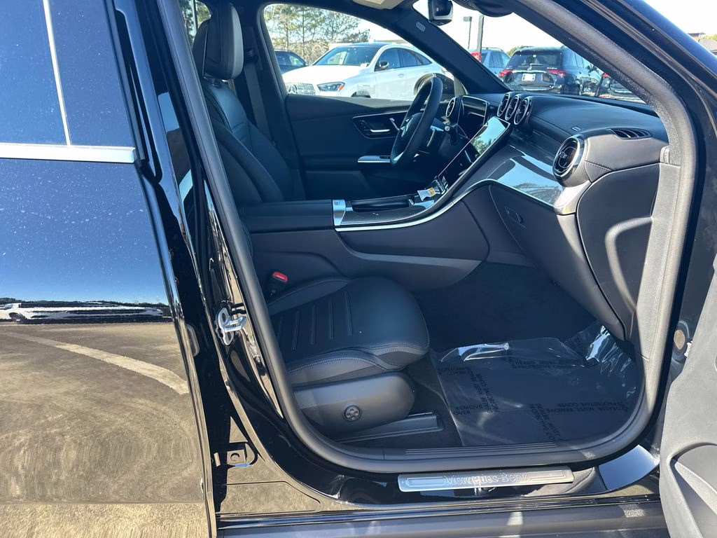 2026 Black Mercedes-Benz GLC GLC 300 RWD SUV