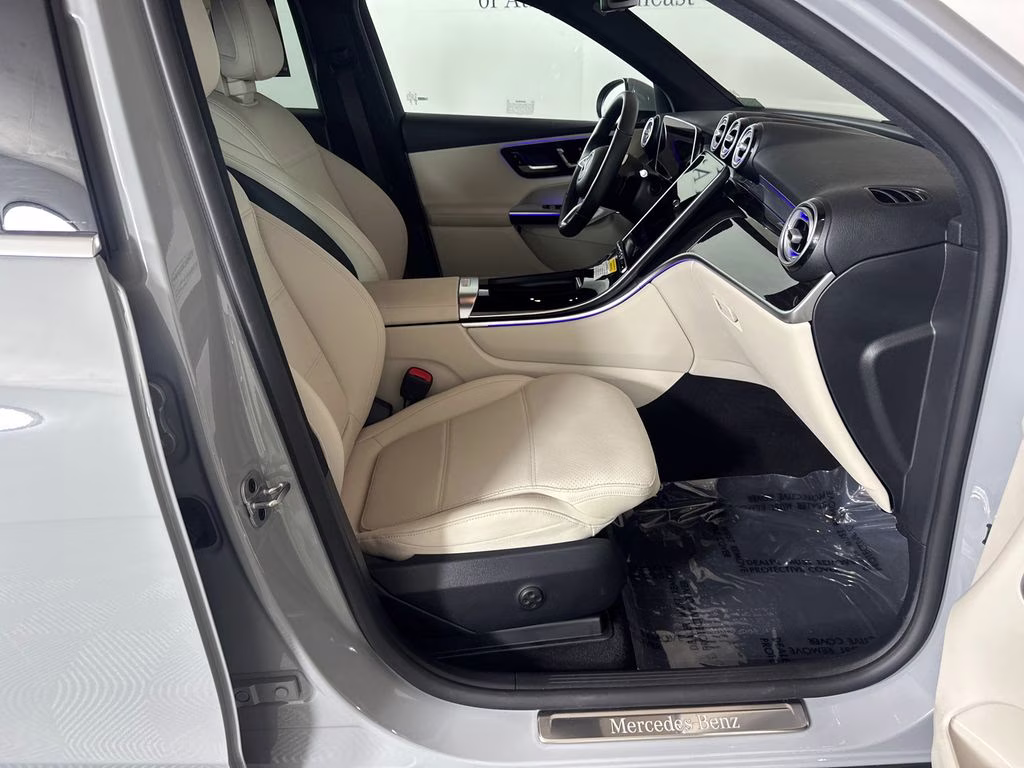 2026 MANUFAKTUR Alpine Gray Mercedes-Benz GLC GLC 300 RWD SUV