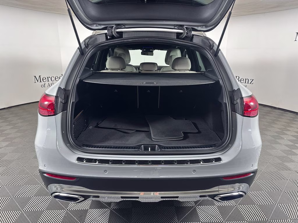 2026 MANUFAKTUR Alpine Gray Mercedes-Benz GLC GLC 300 RWD SUV