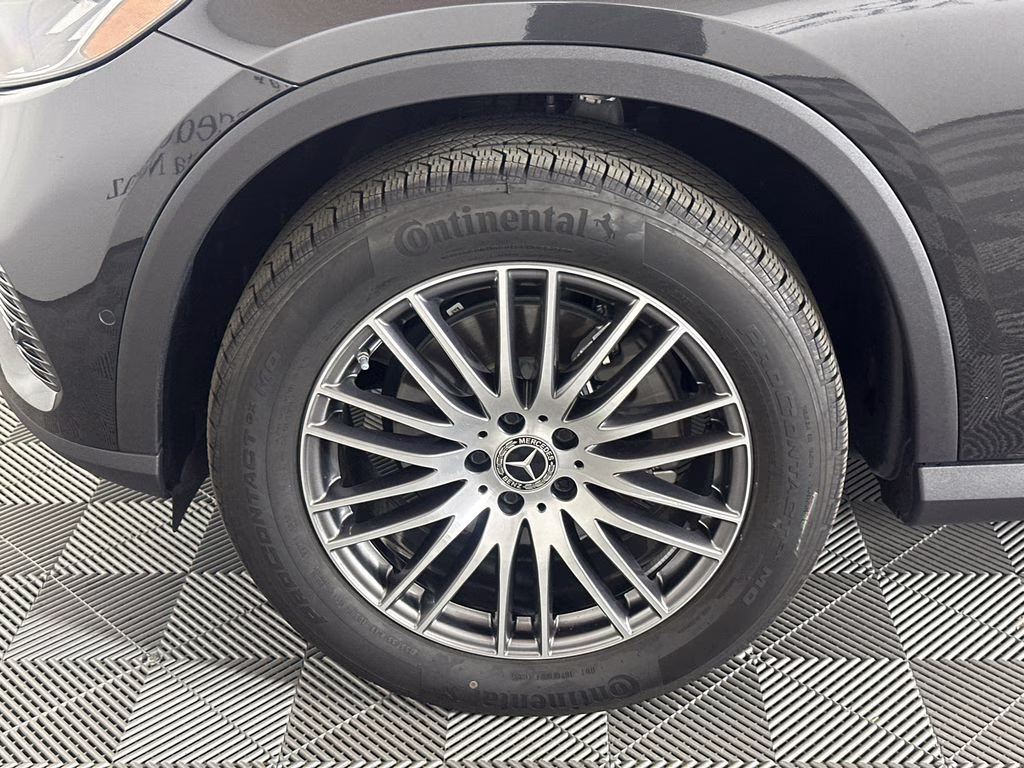 2026 Graphite Gray Metallic Mercedes-Benz GLC GLC 300 RWD SUV