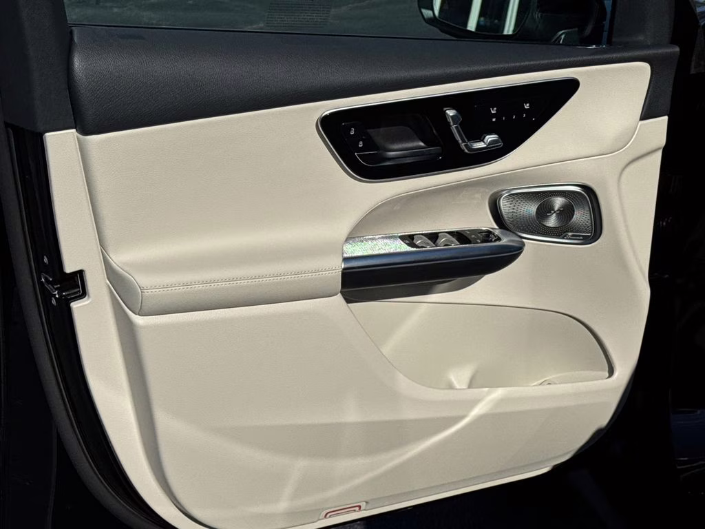 2026 Black Mercedes-Benz GLC GLC 300 RWD SUV