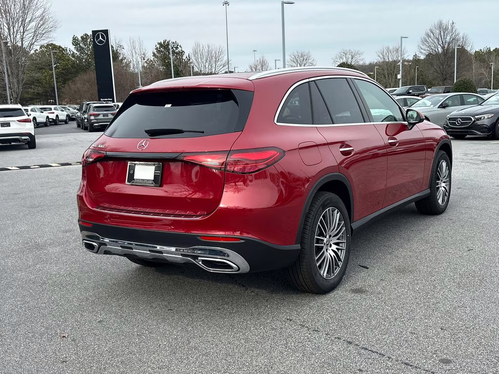 2026 105/993red Mercedes-Benz GLC GLC 300 RWD SUV