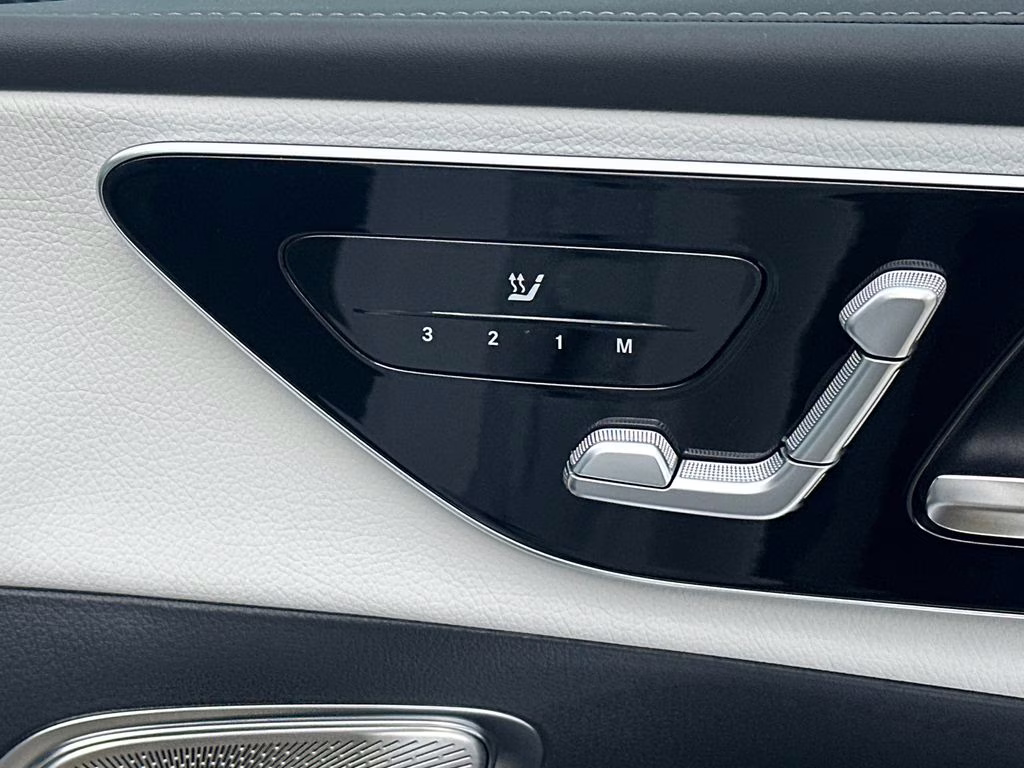 2026 118/885white Mercedes-Benz GLC GLC 300 AWD SUV