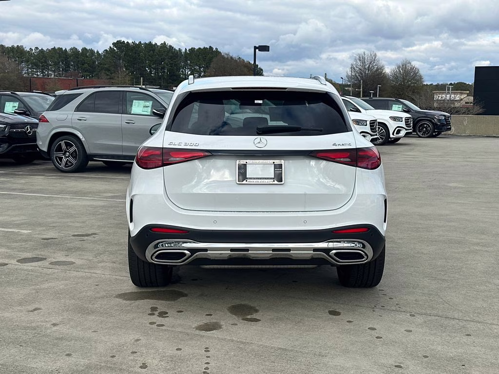 2026 118/885white Mercedes-Benz GLC GLC 300 AWD SUV