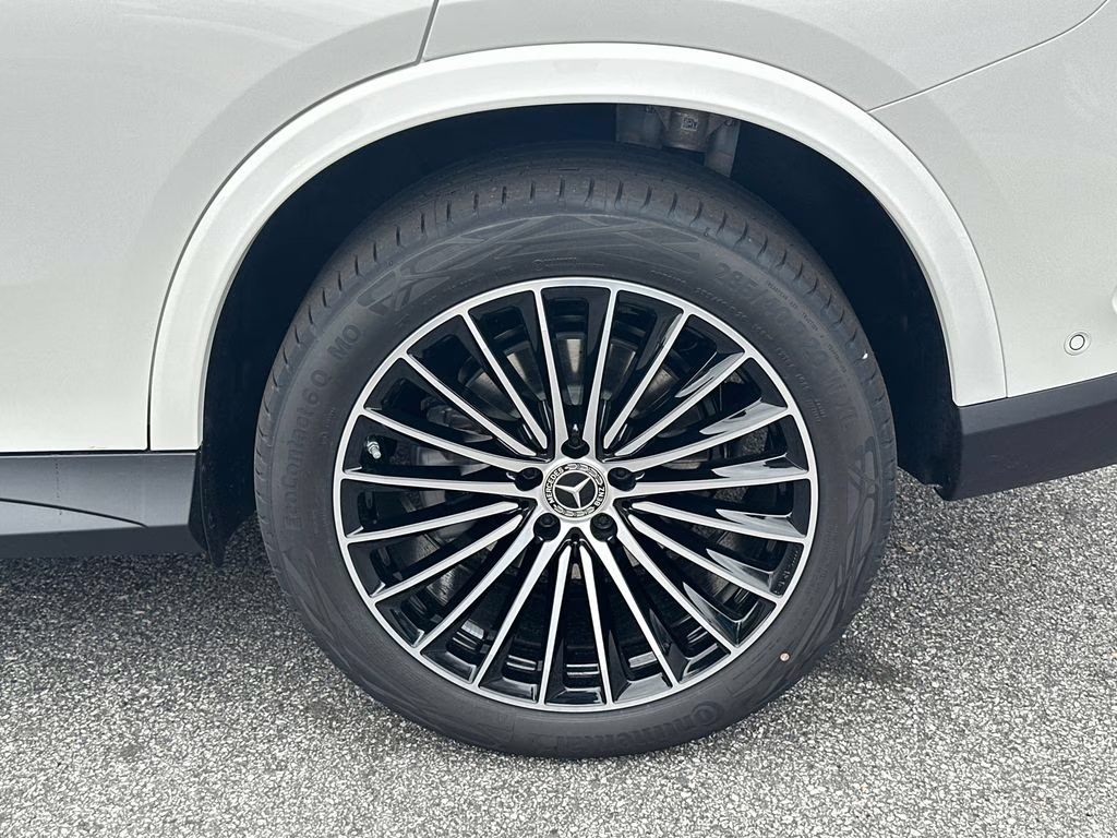 2026 Polar White Mercedes-Benz GLC GLC 300 AWD SUV