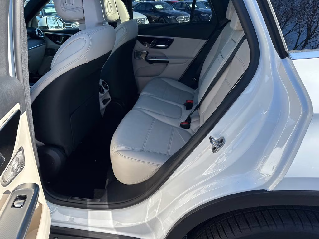 2026 Polar White Mercedes-Benz GLC GLC 300 AWD SUV