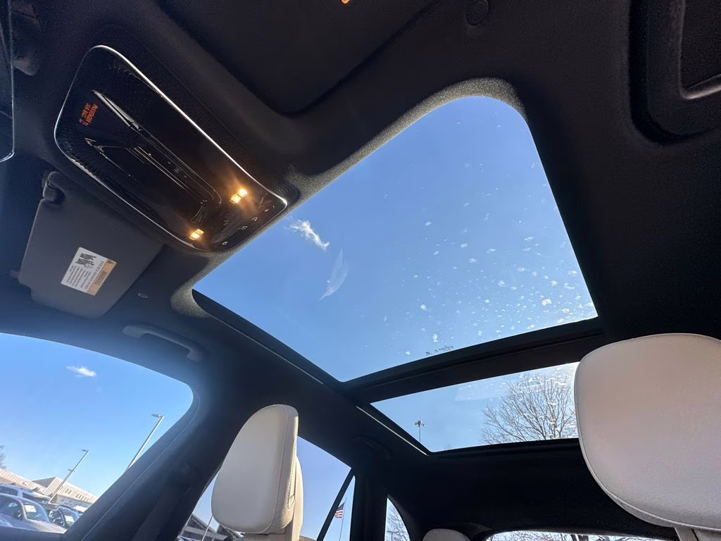 2026 Polar White Mercedes-Benz GLC GLC 300 AWD SUV