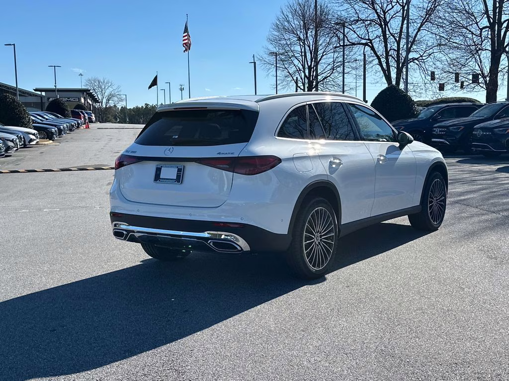 2026 Polar White Mercedes-Benz GLC GLC 300 AWD SUV