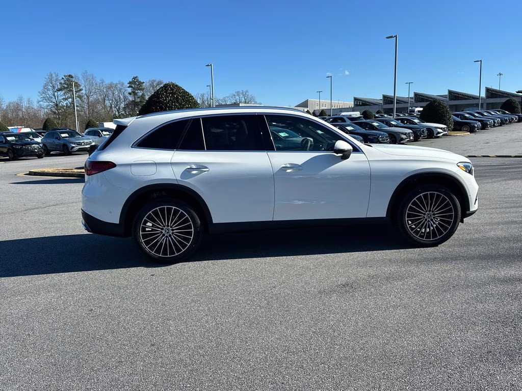 2026 Polar White Mercedes-Benz GLC GLC 300 AWD SUV