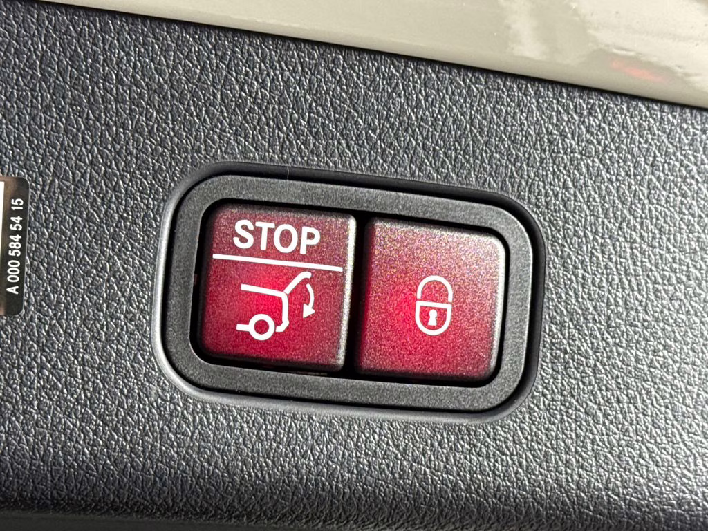 2026 Polar White Mercedes-Benz GLC GLC 300 AWD SUV