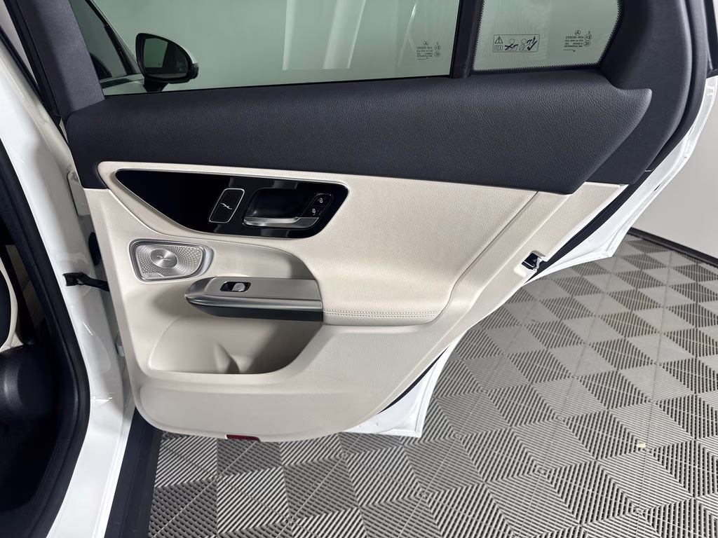 2026 Polar White Mercedes-Benz GLC GLC 300 AWD SUV