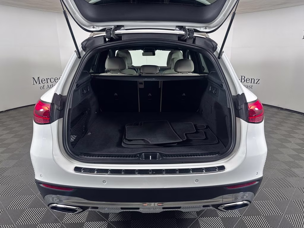 2026 Polar White Mercedes-Benz GLC GLC 300 AWD SUV