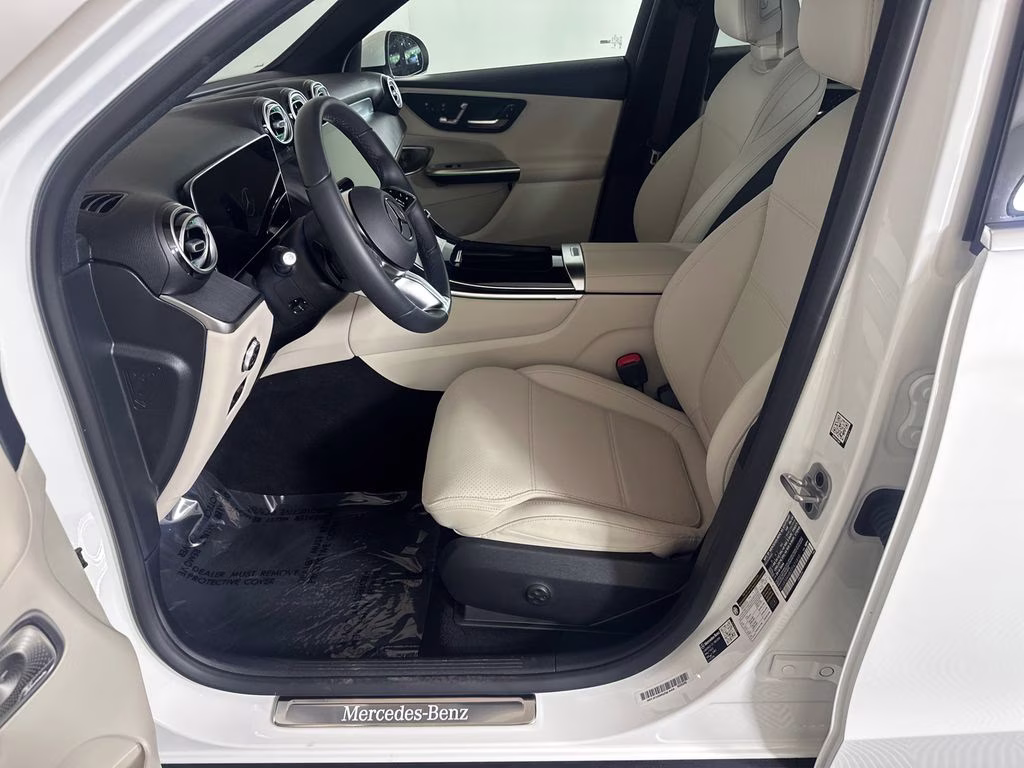 2026 Polar White Mercedes-Benz GLC GLC 300 AWD SUV