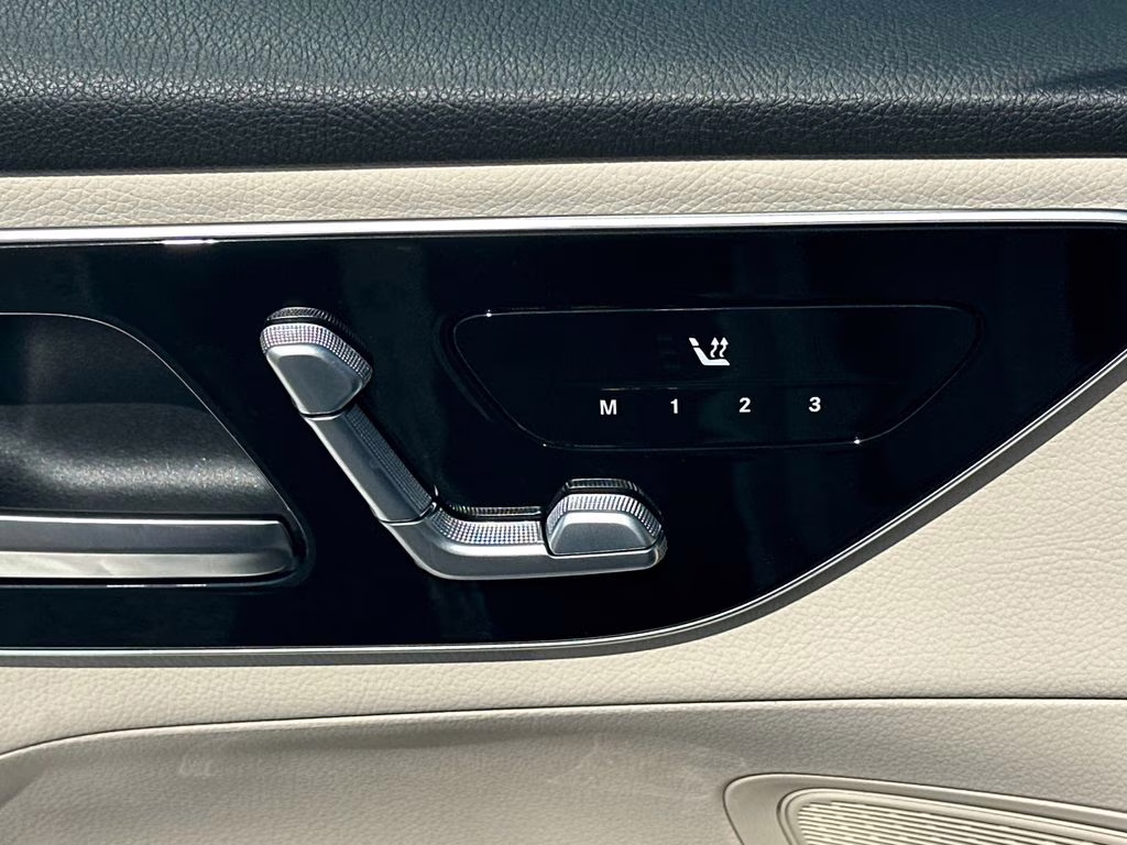 2026 105/149white Mercedes-Benz GLC GLC 300 AWD SUV