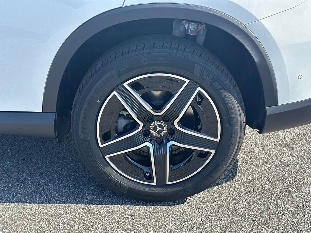 2026 105/149white Mercedes-Benz GLC GLC 300 AWD SUV