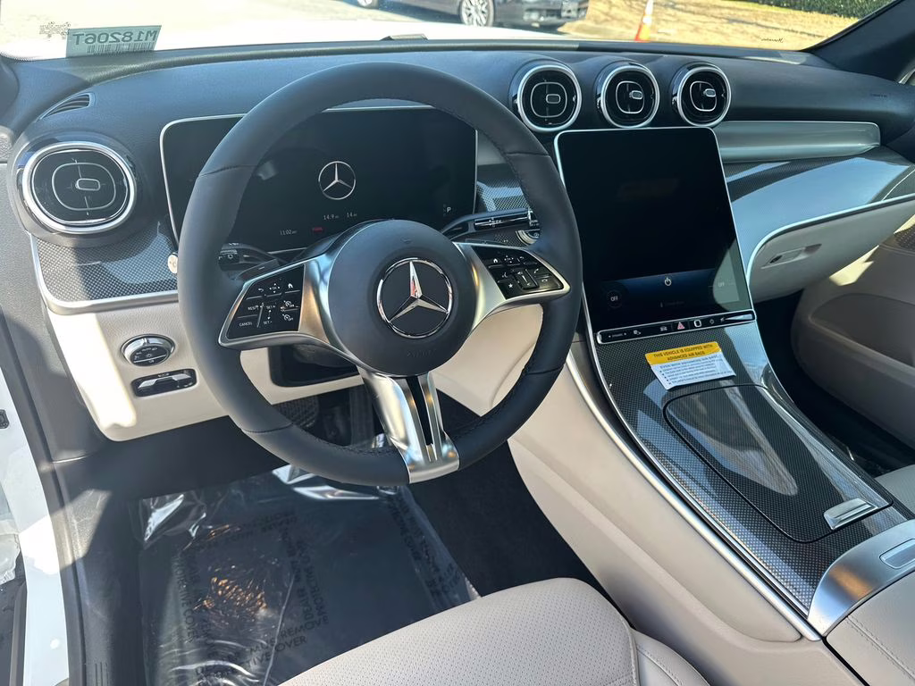 2026 105/149white Mercedes-Benz GLC GLC 300 AWD SUV