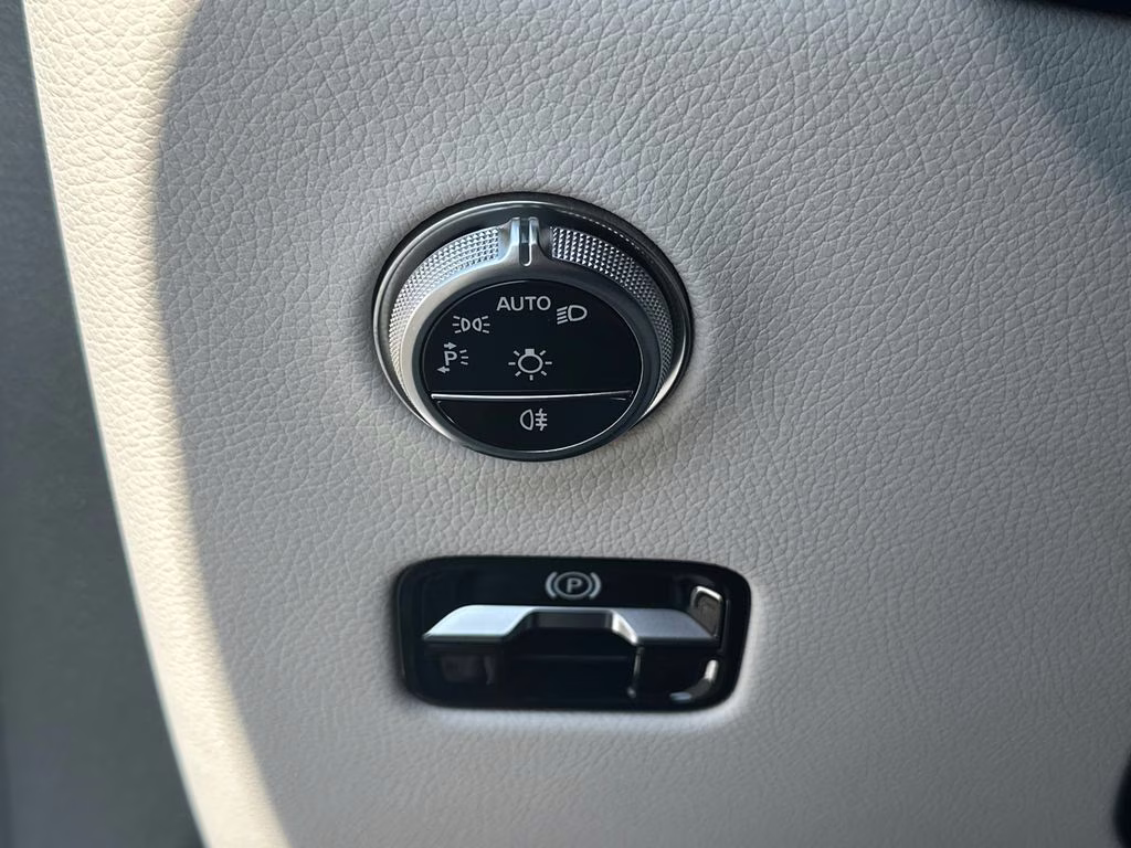 2026 105/149white Mercedes-Benz GLC GLC 300 AWD SUV