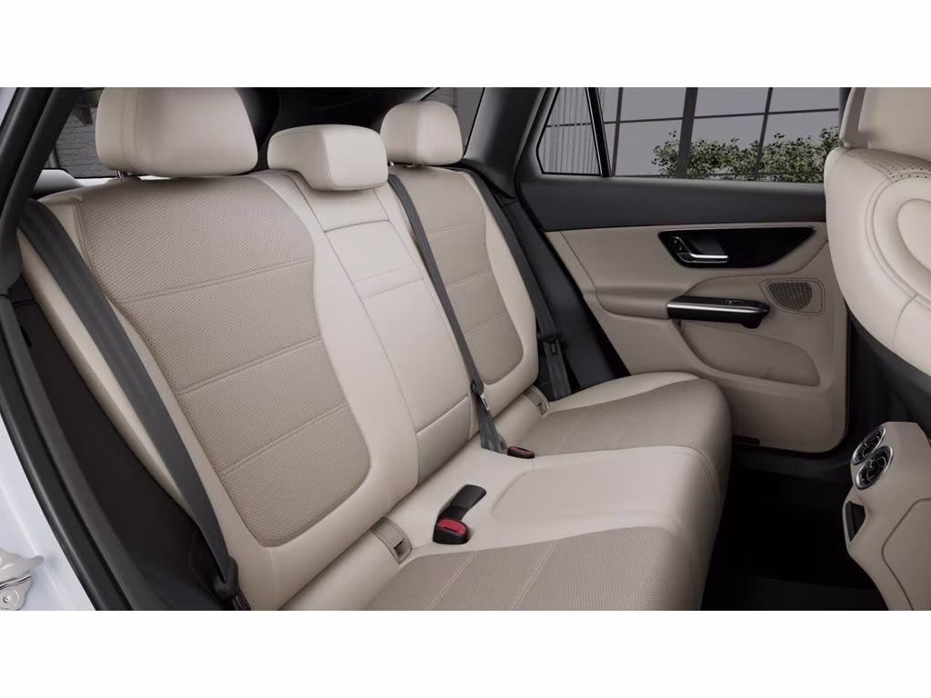 2026 105/149white Mercedes-Benz GLC GLC 300 AWD SUV