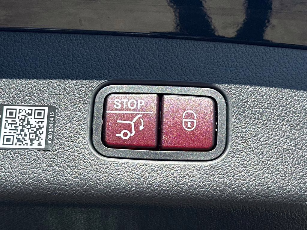 2026 Obsidian Mercedes-Benz GLC GLC 300 AWD SUV