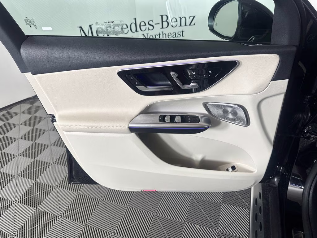 2026 Obsidian Black Metallic Mercedes-Benz GLC GLC 300 AWD SUV