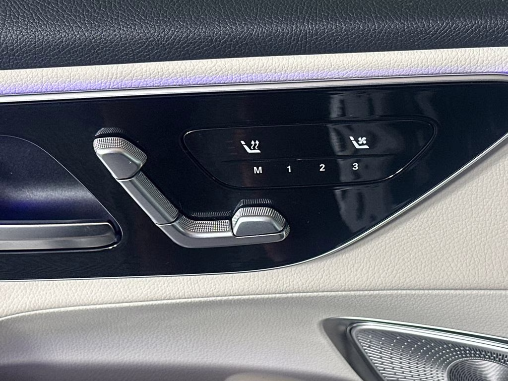 2026 Obsidian Black Metallic Mercedes-Benz GLC GLC 300 AWD SUV