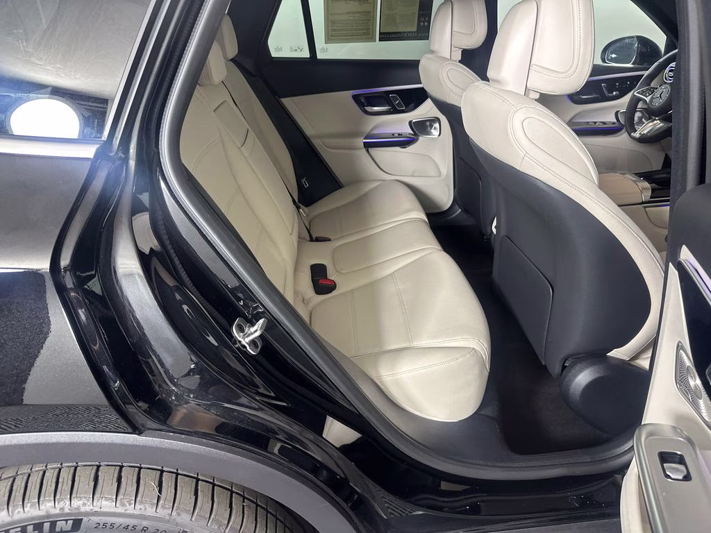 2026 Obsidian Black Metallic Mercedes-Benz GLC GLC 300 AWD SUV