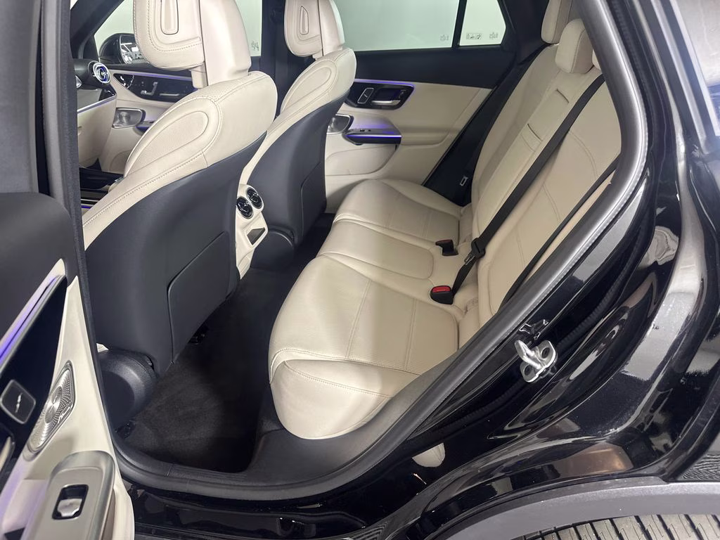 2026 Obsidian Black Metallic Mercedes-Benz GLC GLC 300 AWD SUV