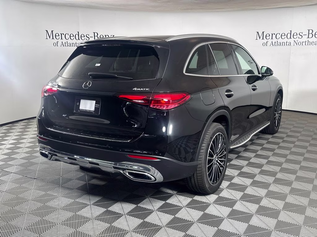 2026 Obsidian Black Metallic Mercedes-Benz GLC GLC 300 AWD SUV