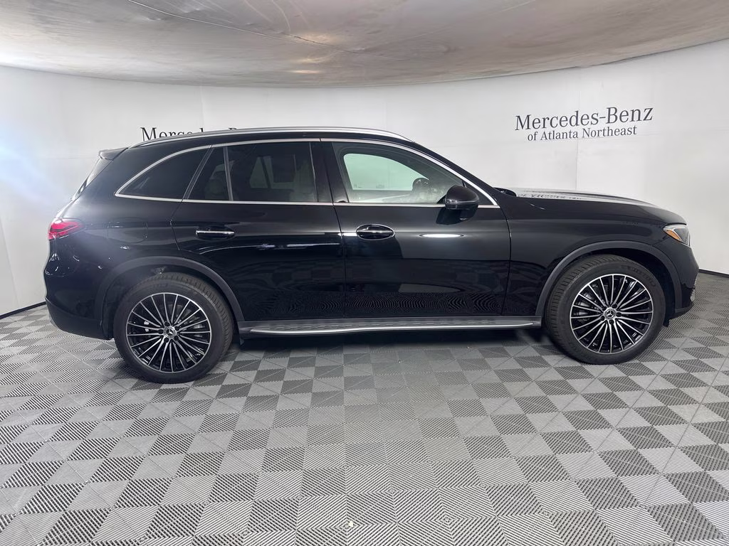 2026 Obsidian Black Metallic Mercedes-Benz GLC GLC 300 AWD SUV