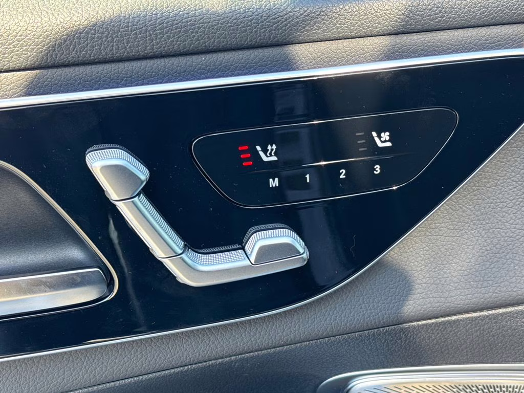 2026 101/040black Mercedes-Benz GLC GLC 300 AWD SUV