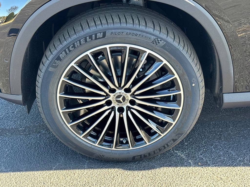 2026 101/040black Mercedes-Benz GLC GLC 300 AWD SUV