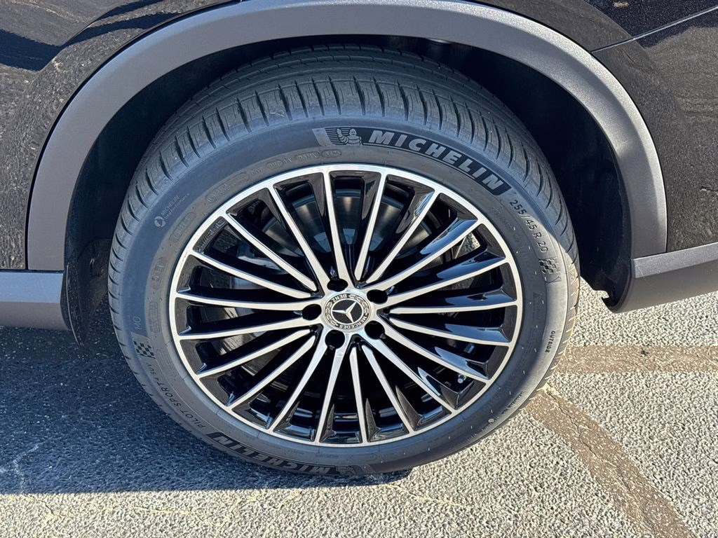 2026 101/040black Mercedes-Benz GLC GLC 300 AWD SUV