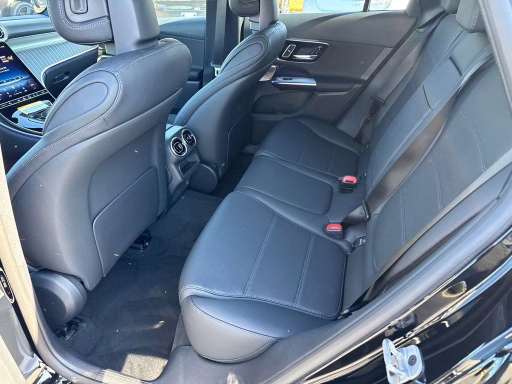 2026 101/040black Mercedes-Benz GLC GLC 300 AWD SUV