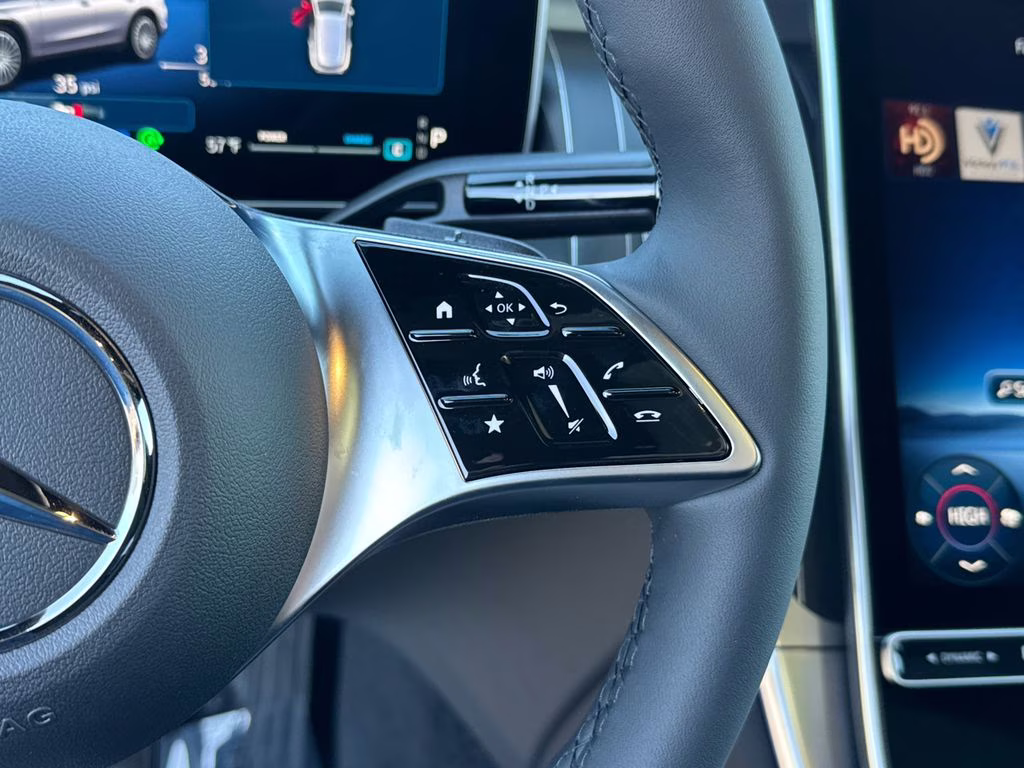 2026 101/040black Mercedes-Benz GLC GLC 300 AWD SUV